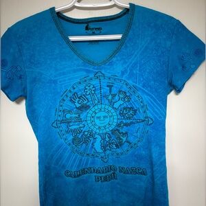 Calendario Nazca Perú Blue Graphic V‑Neck Tee
